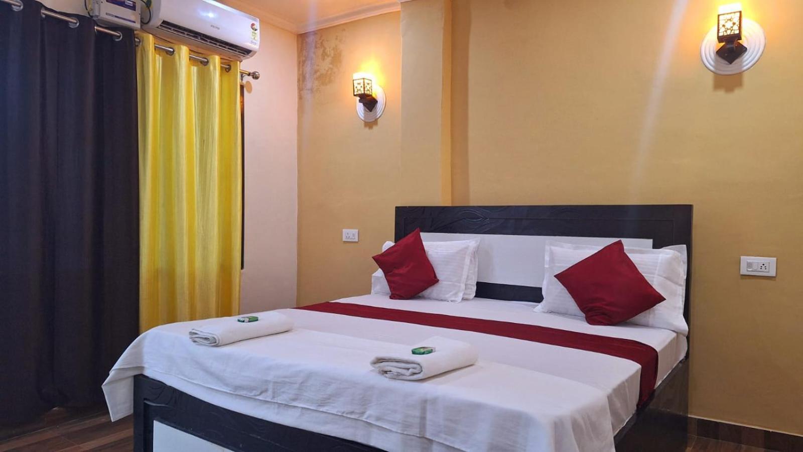 Mohit Paying Guest House Варанаси Экстерьер фото