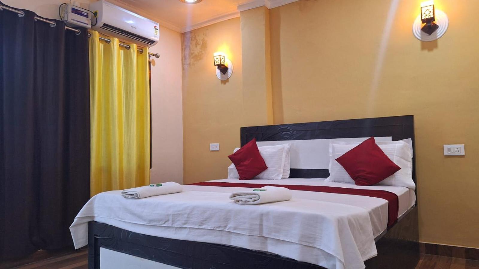 Mohit Paying Guest House Варанаси Экстерьер фото