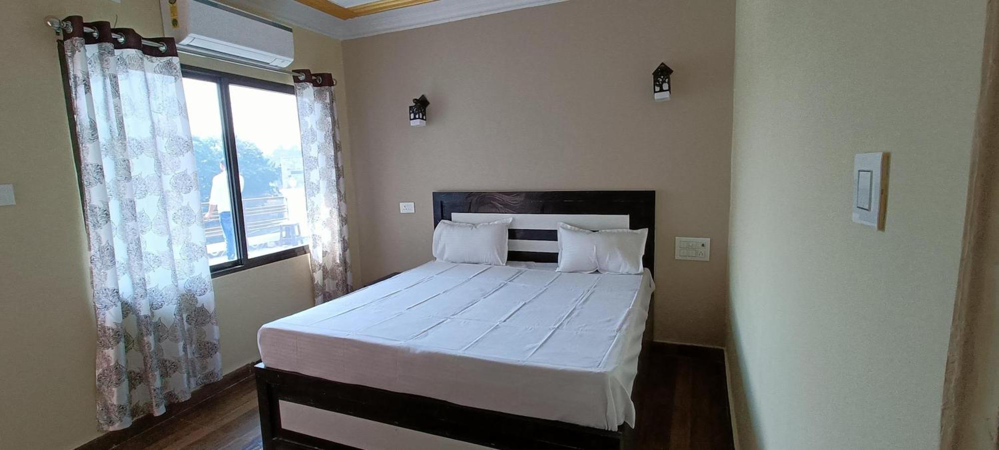 Mohit Paying Guest House Варанаси Экстерьер фото
